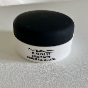 MAC Mineralize Charged Water Gel